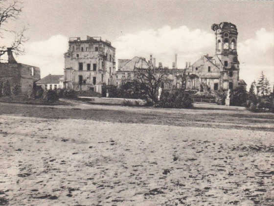 Neustrelitz Schloss Ruine 1946