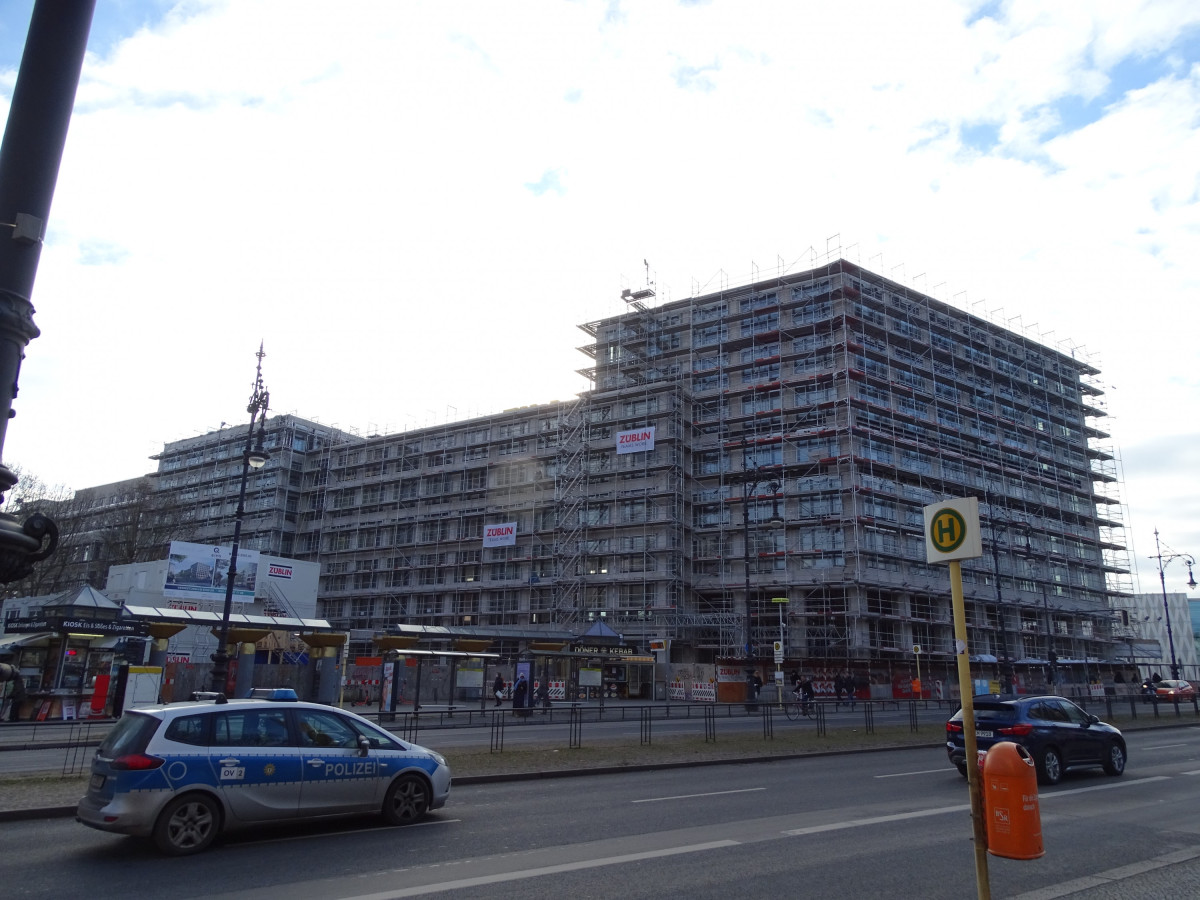 Henriettenplatz 1-2021
