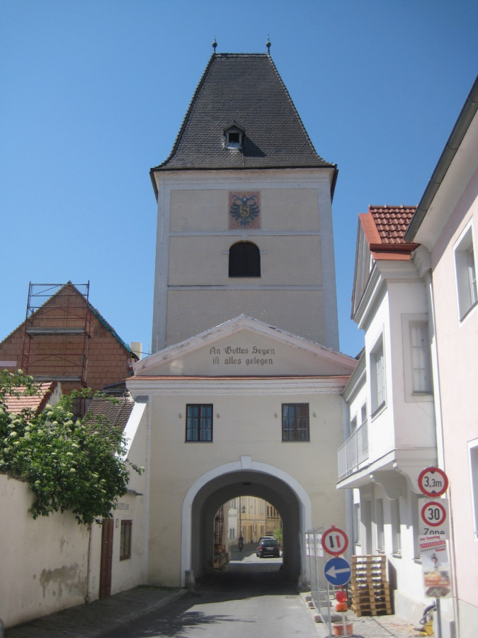Kremser Tor in Stein (östliches Tor)