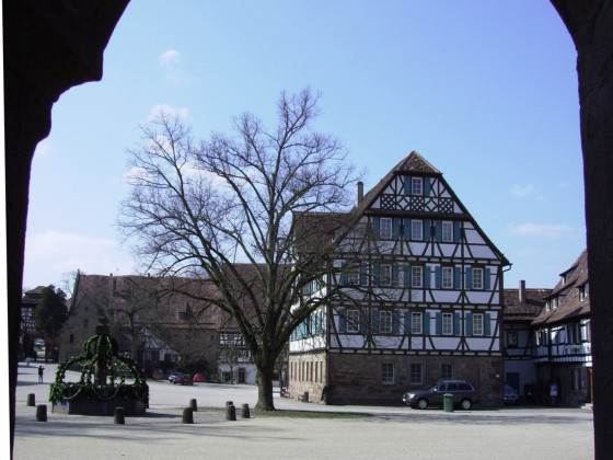 Klosterhof Maulbronn gerahmt